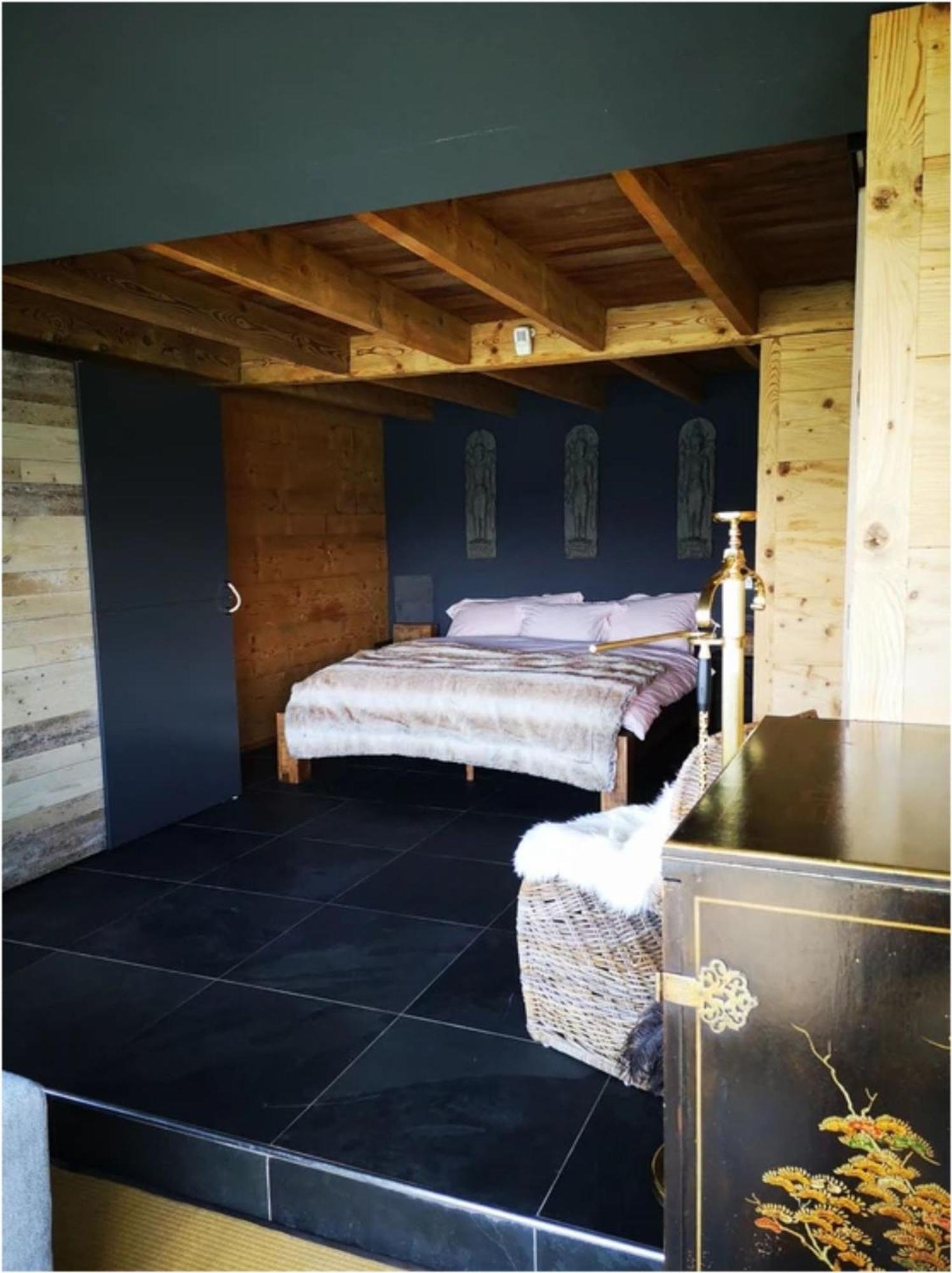 Chalet With View Of The Mountains And The Thun Lake ซิกริซวิล ภายนอก รูปภาพ