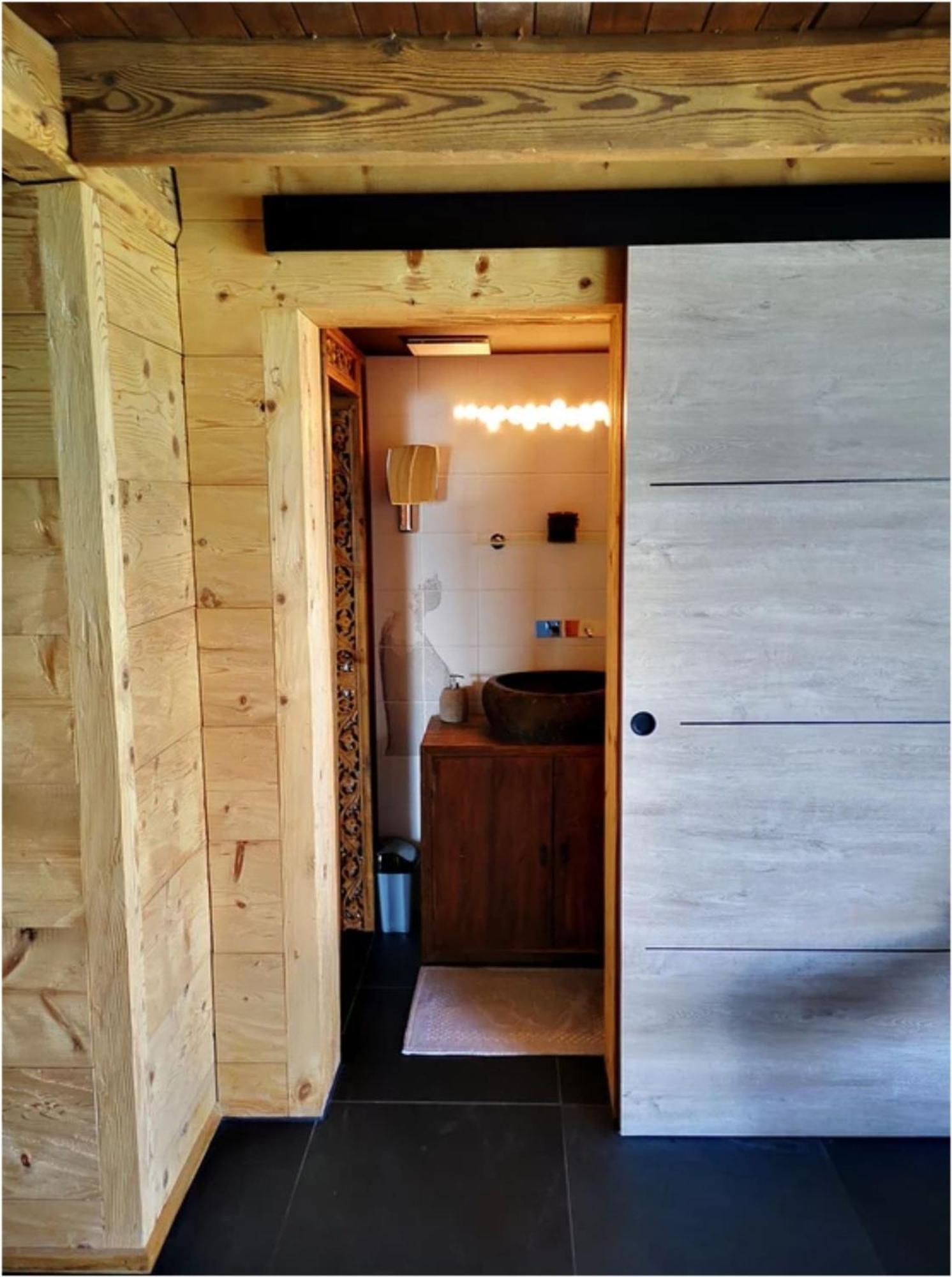 Chalet With View Of The Mountains And The Thun Lake ซิกริซวิล ภายนอก รูปภาพ
