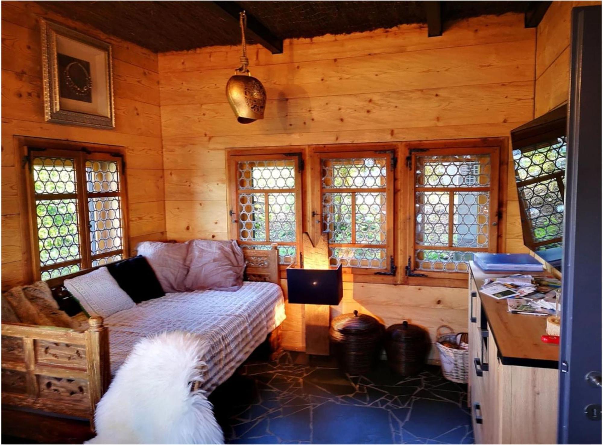 Chalet With View Of The Mountains And The Thun Lake ซิกริซวิล ภายนอก รูปภาพ